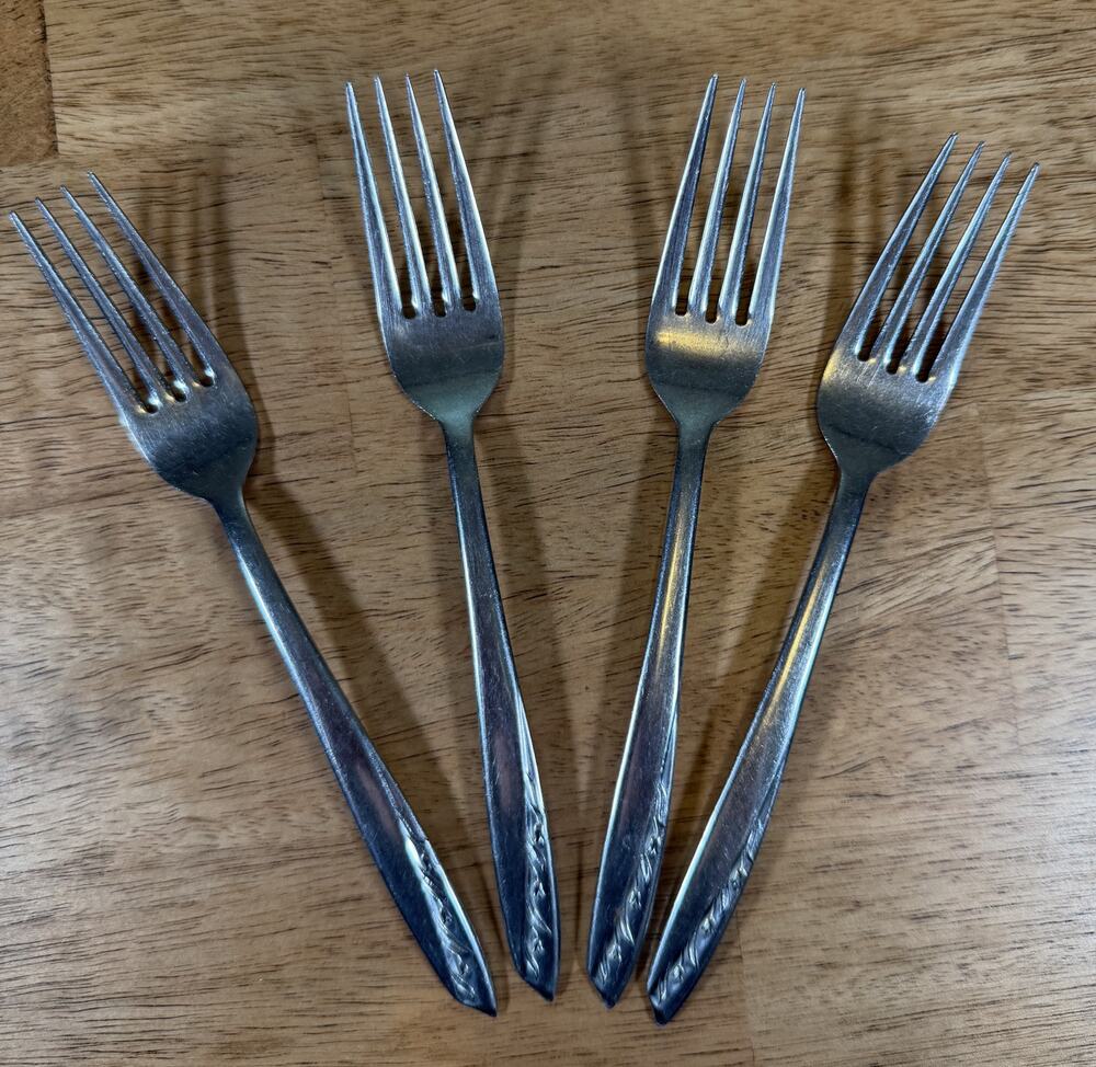 Vintage Montgomery Ward Lynn Dinner Forks Set of 4 Stainless Japan Replacement